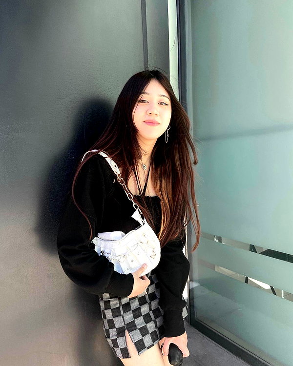 is2tian instagram image archive image