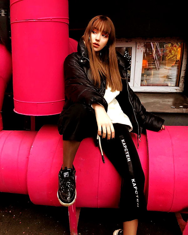 veroni22ka instagram image archive image