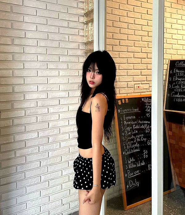 lyhythuedoxinh instagram image archive image