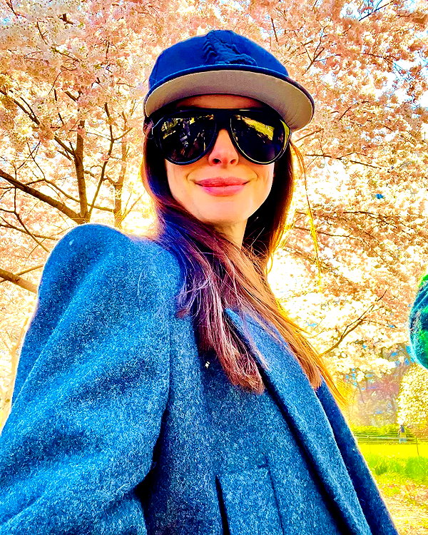 annehathaway instagram image archive image