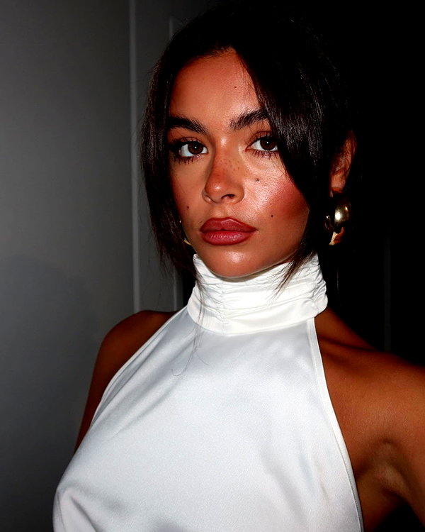 oliviaphillipps instagram image archive image