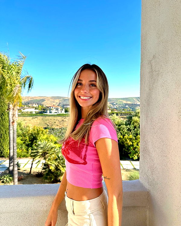 sadieemckennaa instagram image archive image