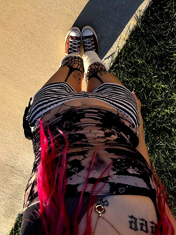 astarwbry_ instagram image archive image