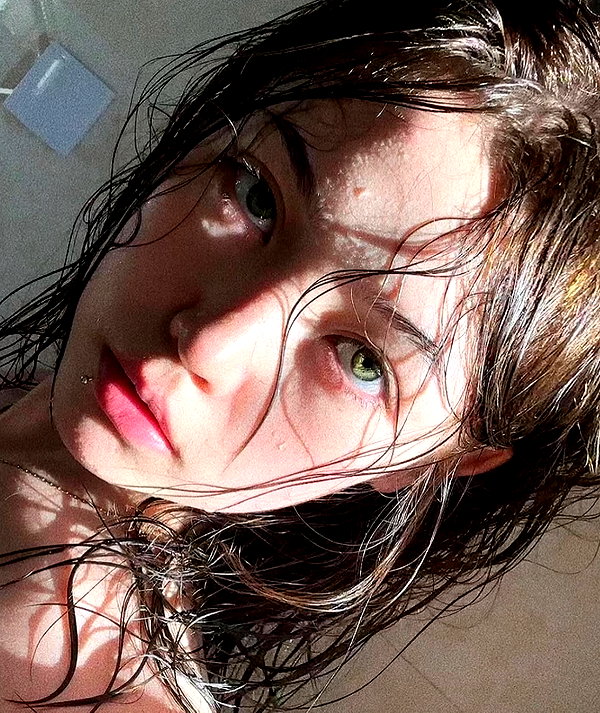 baddiesessence instagram image archive image