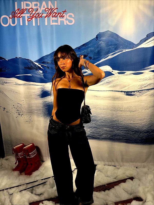chloerosenbaum instagram image archive image