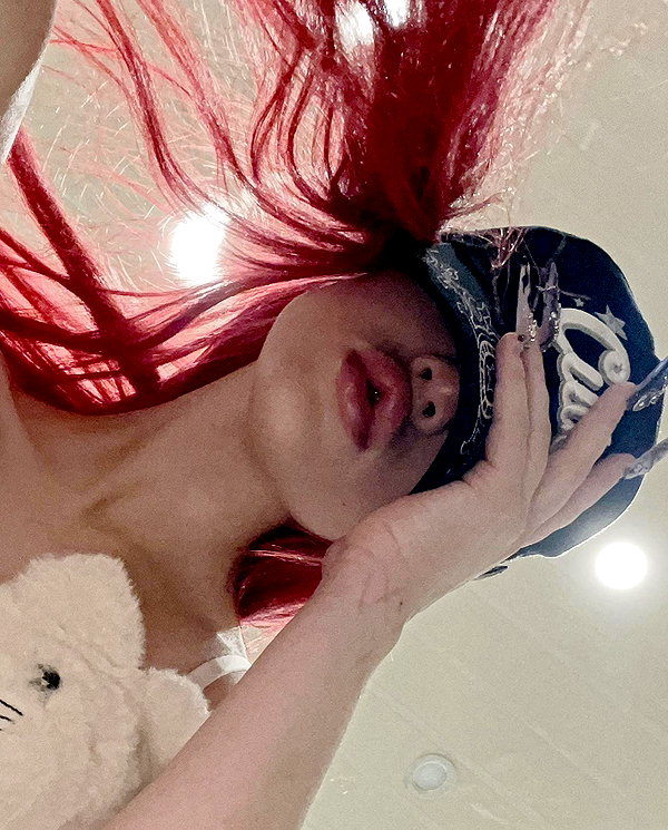 vik4au instagram image archive image