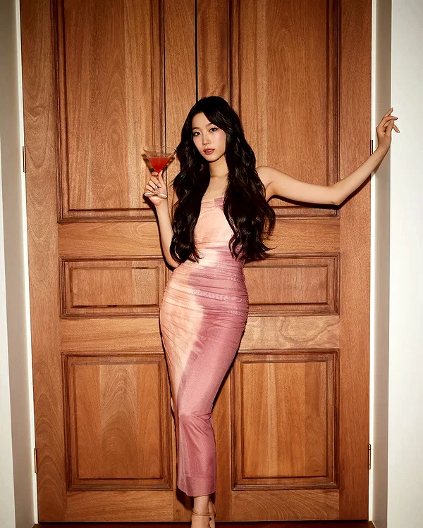 zuhazana instagram image archive image