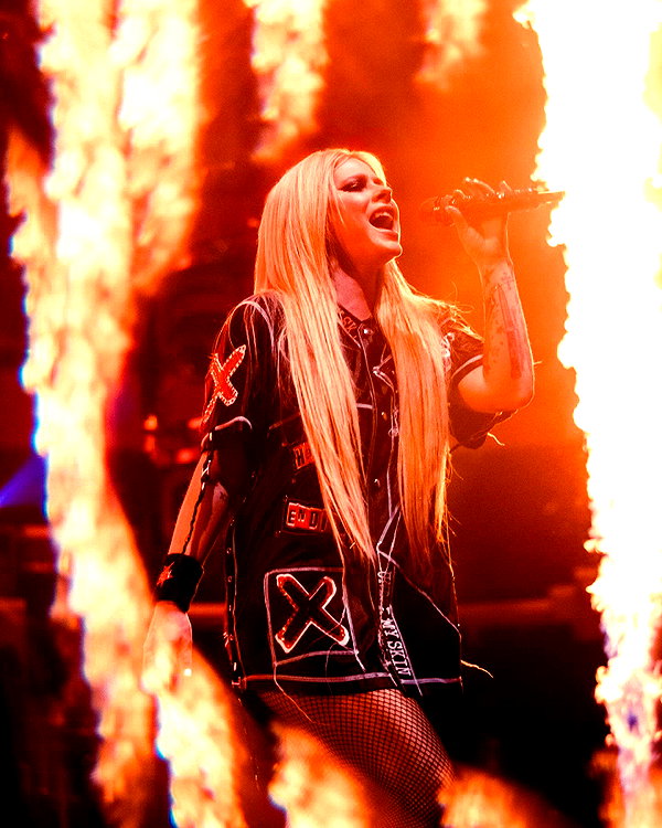 avrillavigne instagram image archive image