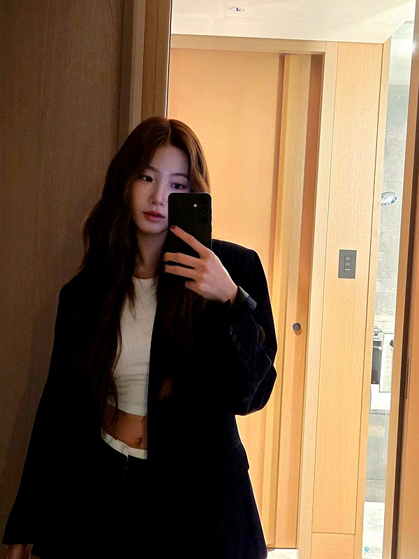 zuhazana instagram image archive image