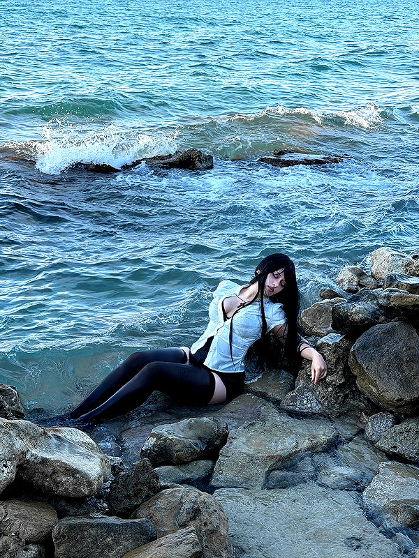 andasrose instagram image archive image