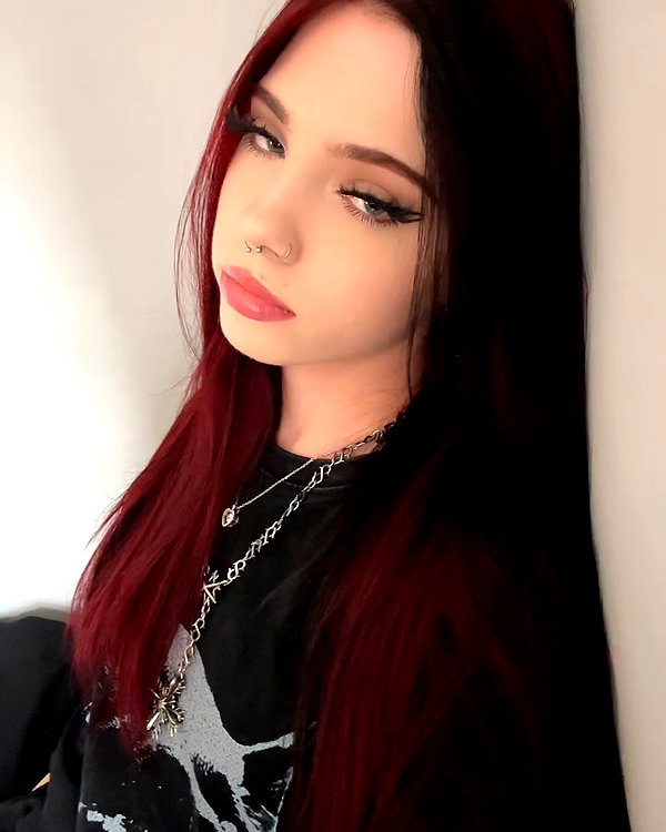 _roniira instagram image archive image