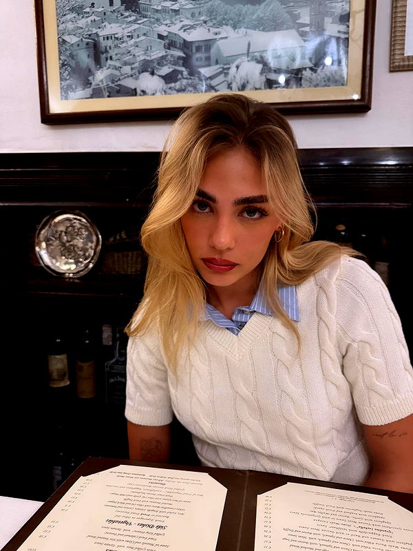 maya.keyy instagram image archive image