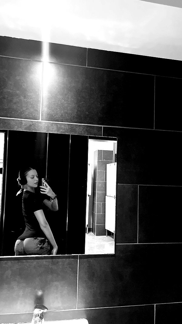 federica.piccinni instagram image archive image