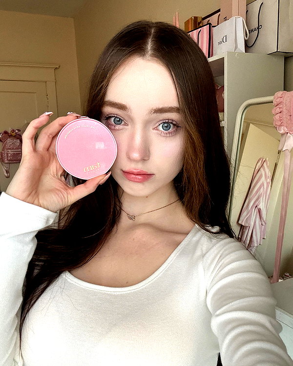 1uvgabi instagram image archive image