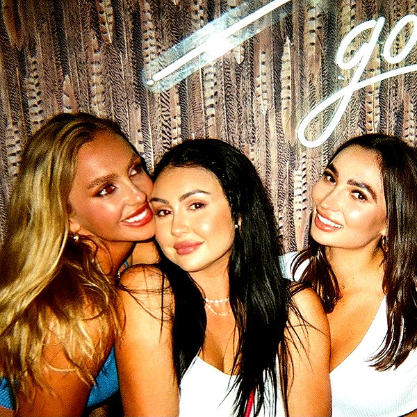 Archived image from @edenharper on Instagram