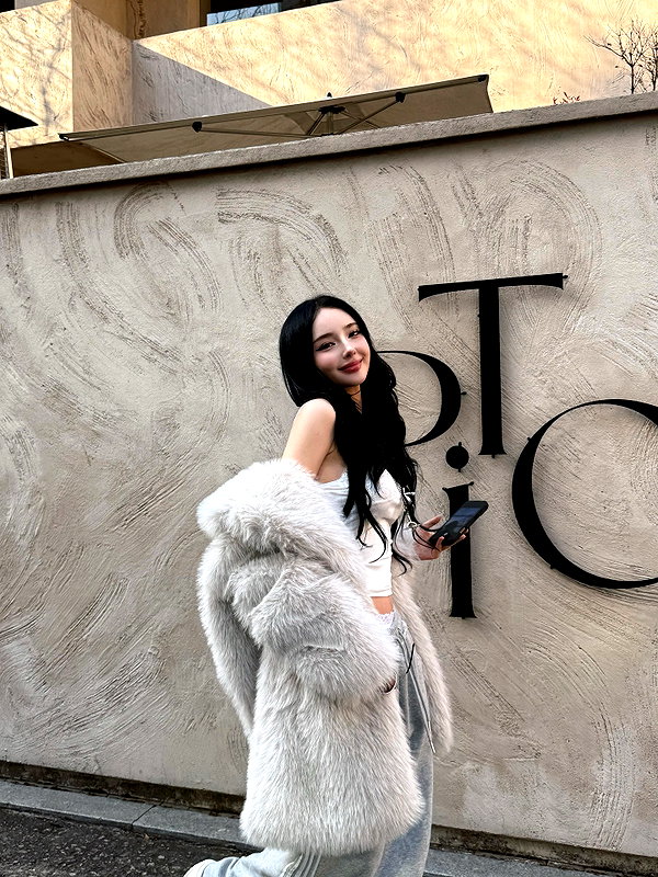 yuna_1_27 instagram image archive image