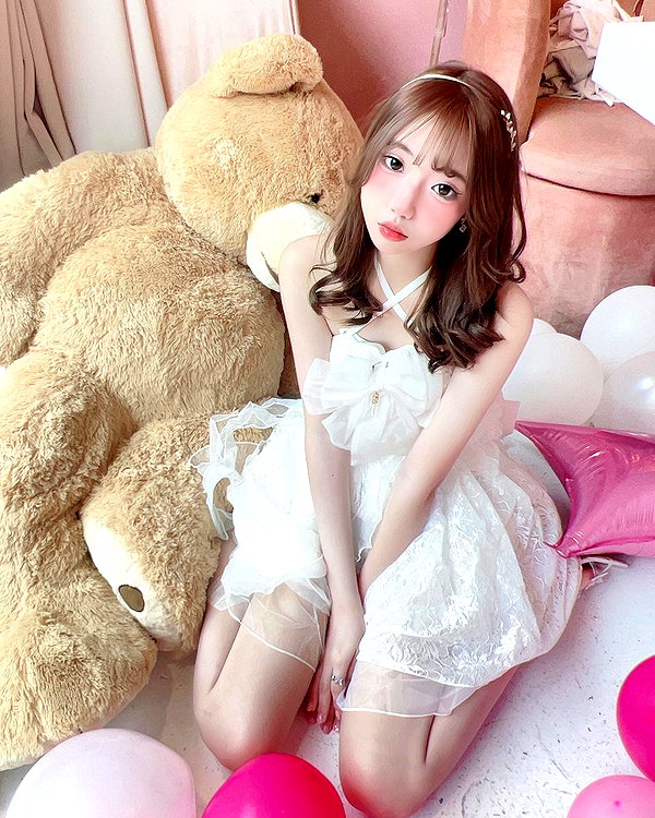 e.11lie instagram image archive image
