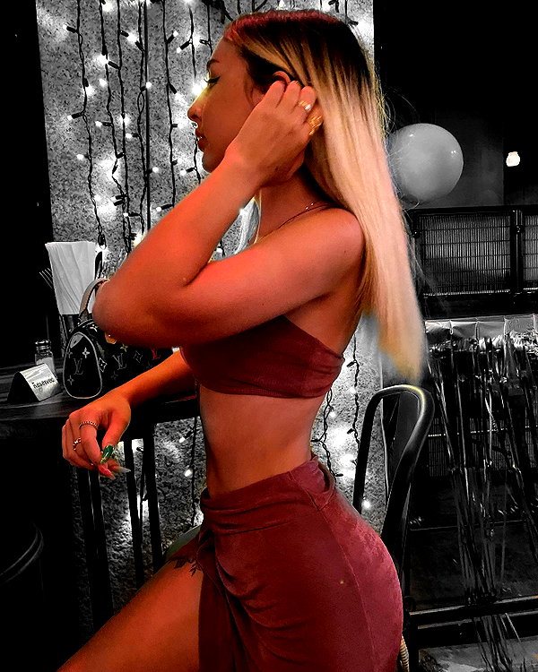 karin_orhov instagram image archive image