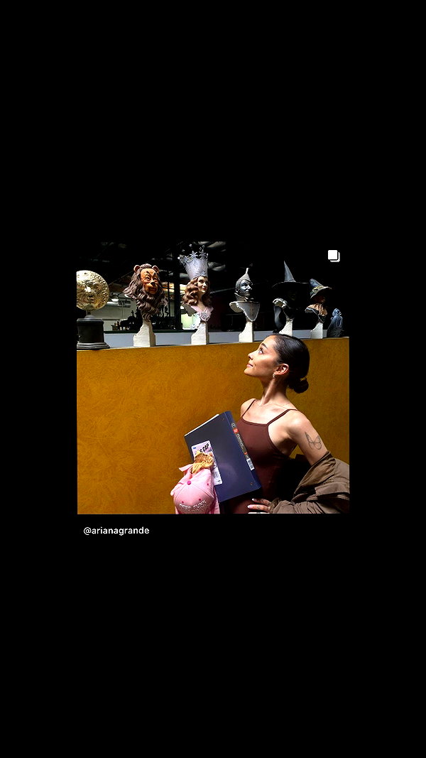 arianagrande instagram image archive image