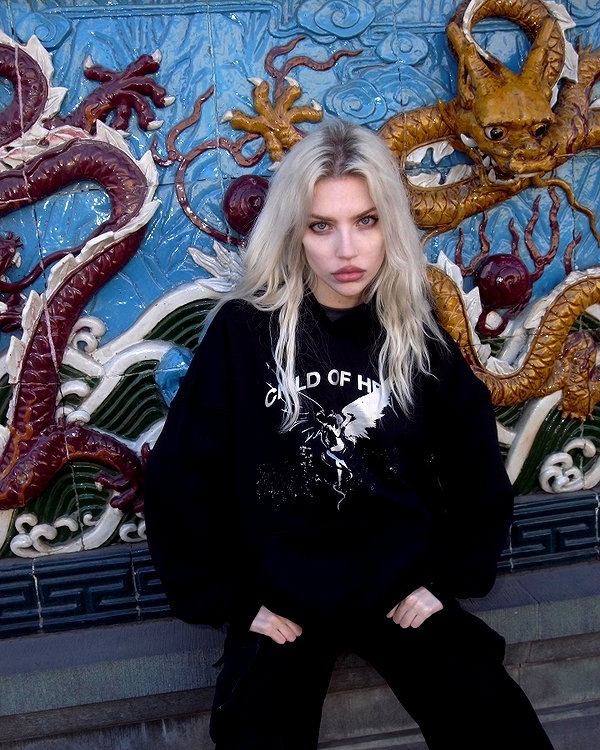 anya4everr instagram image archive image