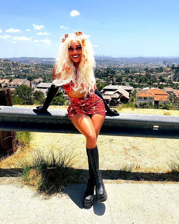 kieraplease instagram image archive image