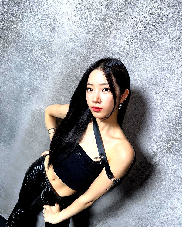 zuhazana instagram image archive image