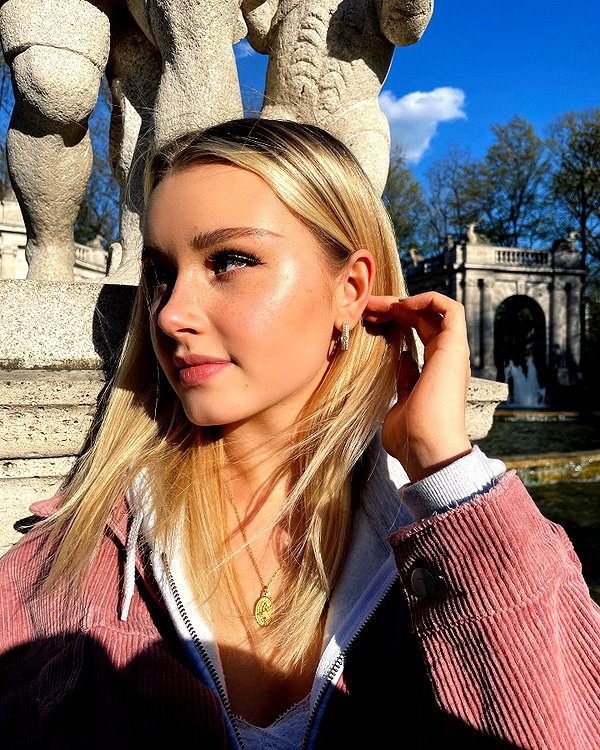 lilih instagram image archive image