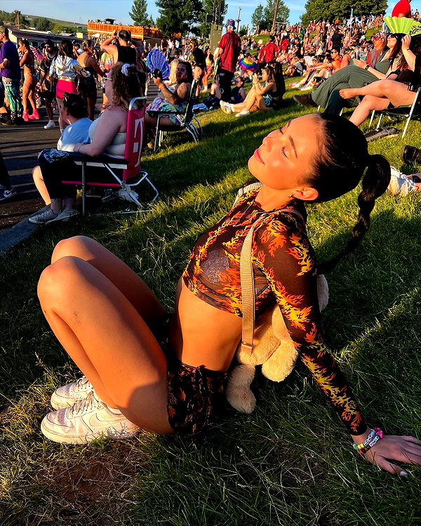 chloerosenbaum instagram image archive image