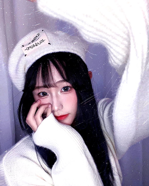 lai_931201 instagram image archive image