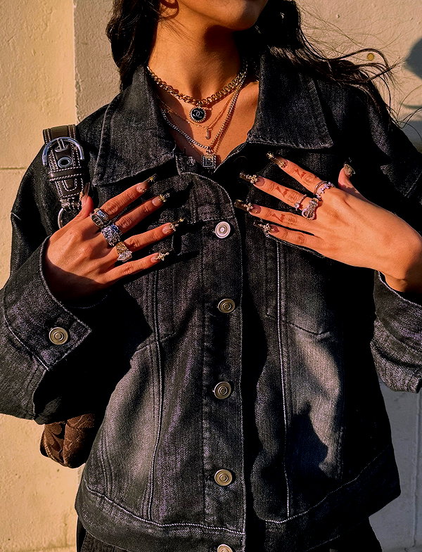julia_ruelas instagram image archive image