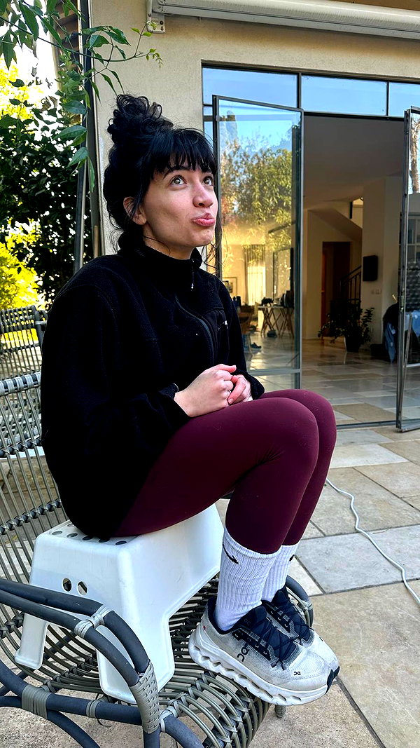 romi_henenson instagram image archive image