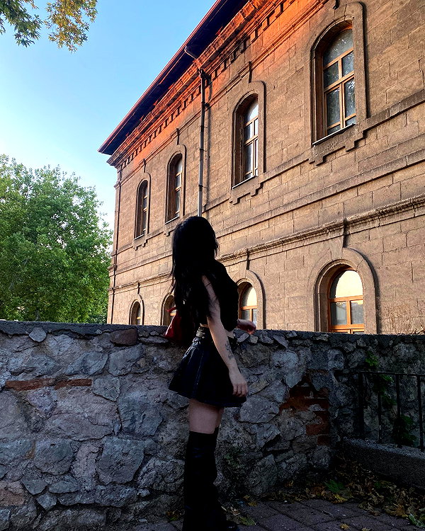 madamist_ instagram image archive image