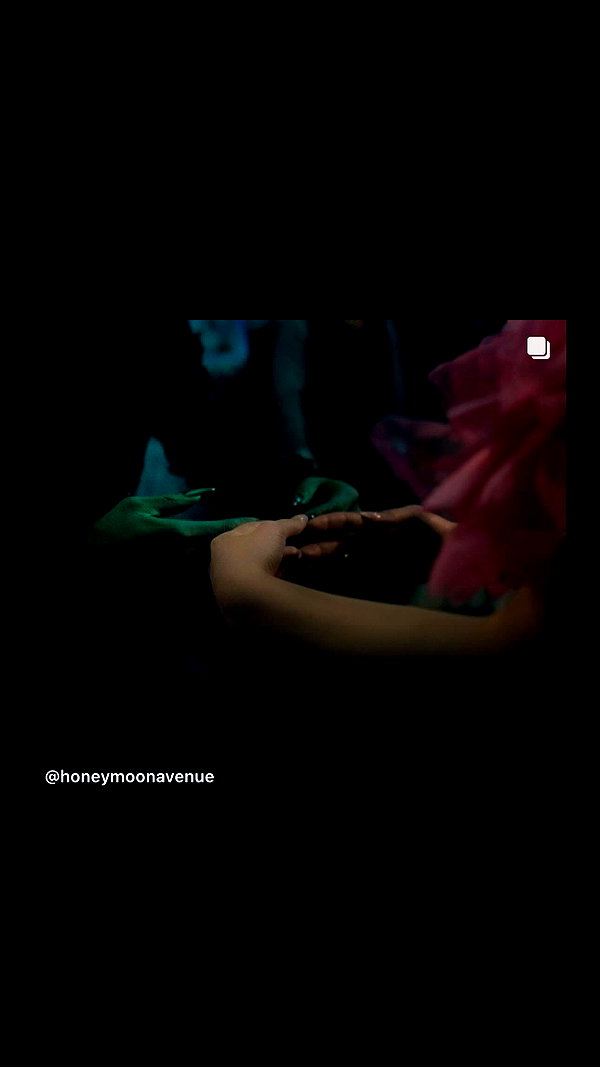 arianagrande instagram image archive image