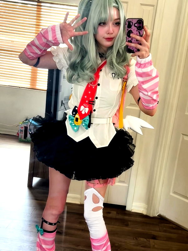 lolyomie instagram image archive image