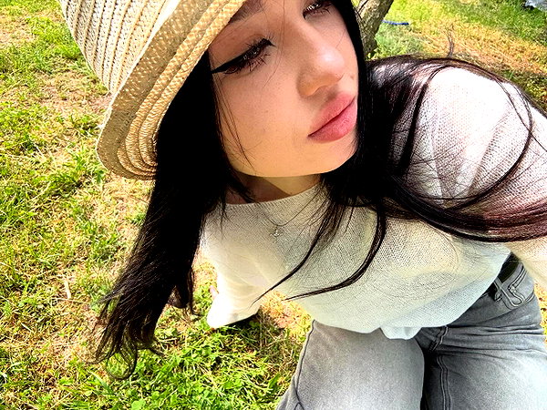 llofreaki instagram image archive image
