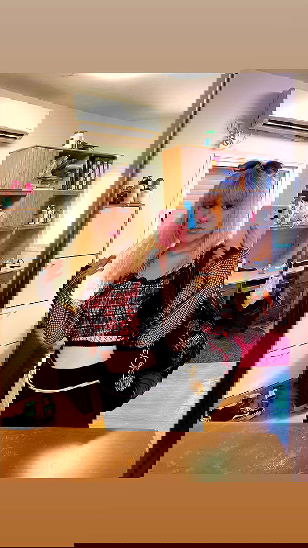 ormosheee ormosheee archive image