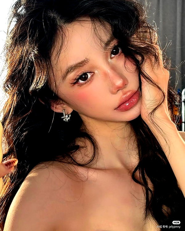 baddiesessence instagram image archive image