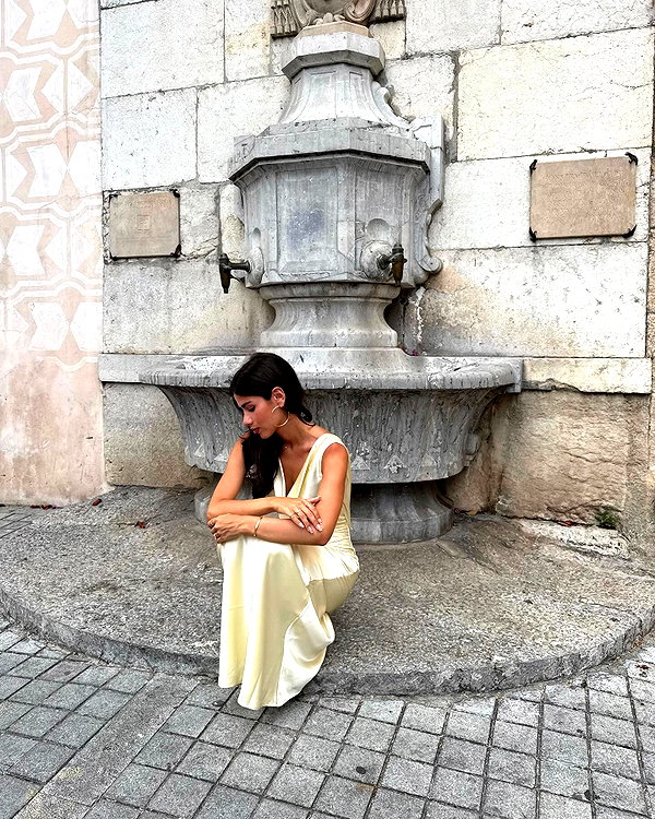 ainaratorneg instagram image archive image