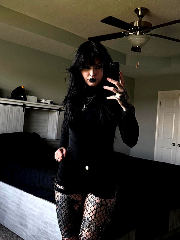machine_mommy instagram image archive image