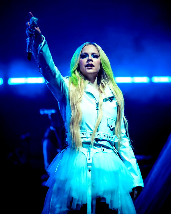 avrillavigne instagram image archive image