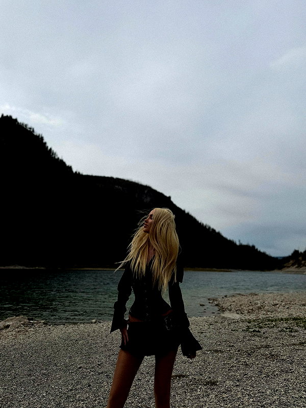 maria_domark instagram image archive image