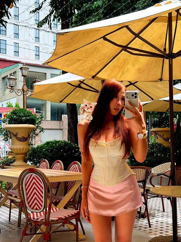 lyhythuedoxinh instagram image archive image