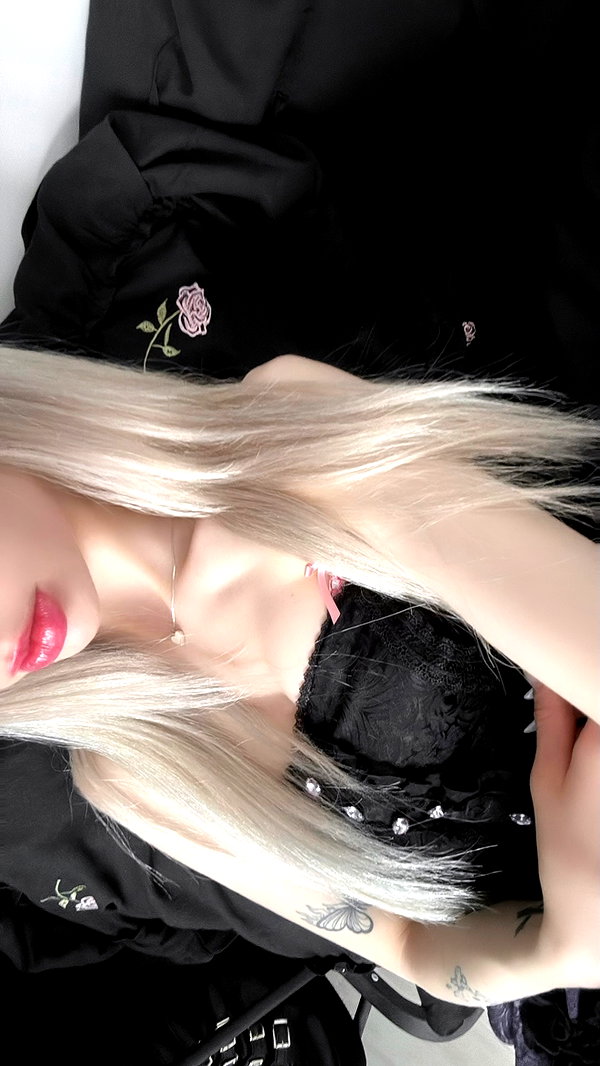 _lia.moon archive image