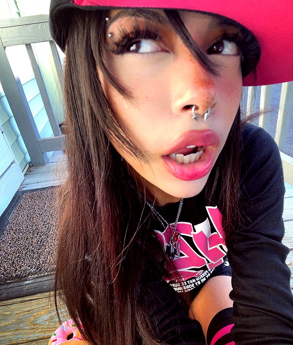 twodollie instagram image archive image