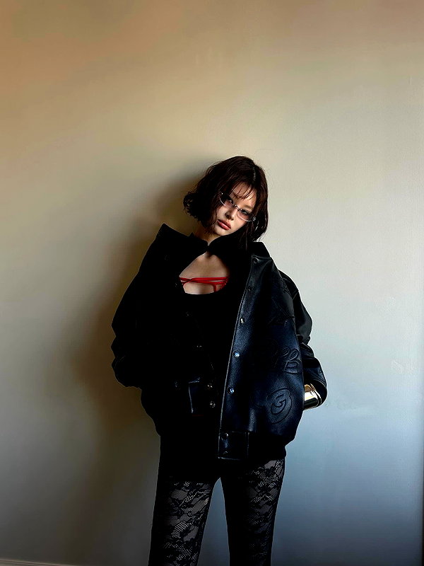 ll.lu1s instagram image archive image