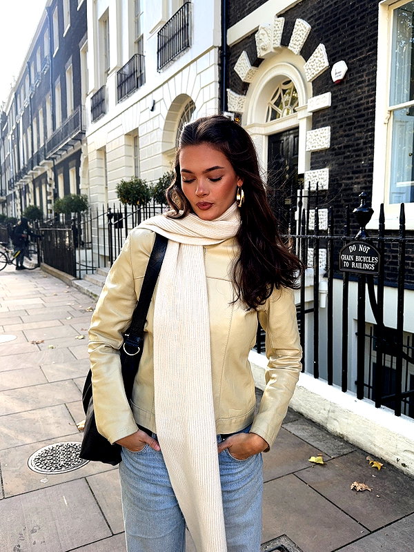 emmaaurora instagram image archive image