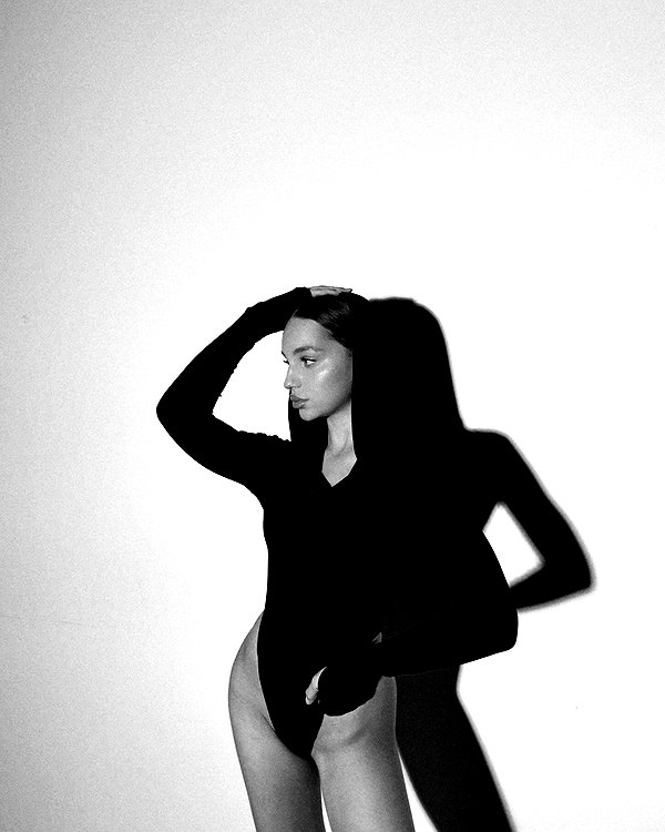 ariana_vomi instagram image archive image