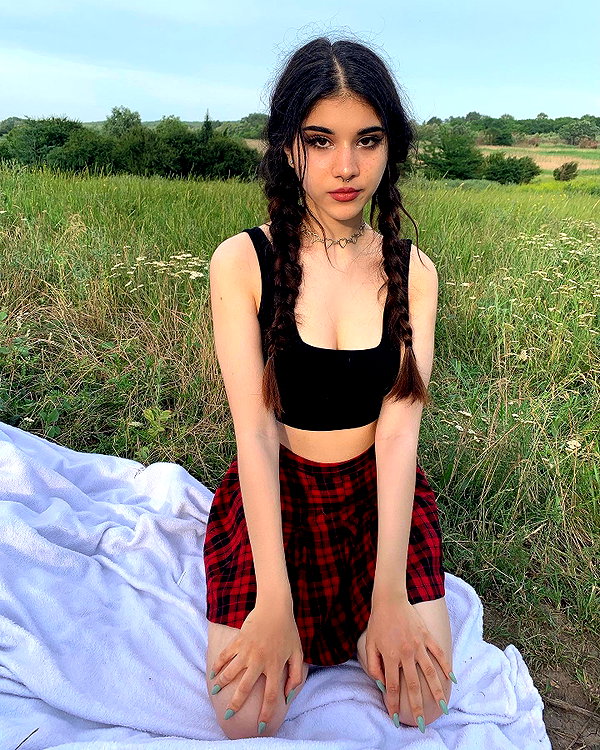 owlydiaa instagram image archive image