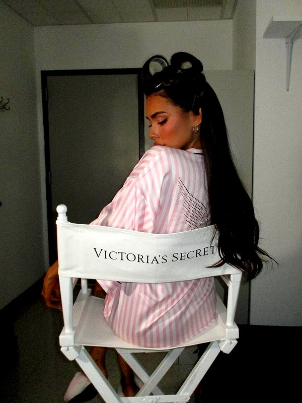 madisonbeer madisonbeer archive image