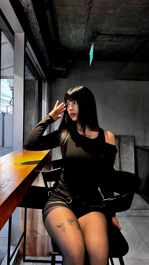 connie.01j instagram image archive image